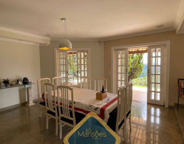 Casa de 538m² à venda no Condomínio Parque do Engenho.