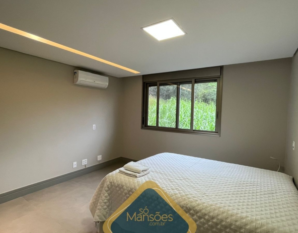 Casa de 543m² à venda no Quintas do Sol.