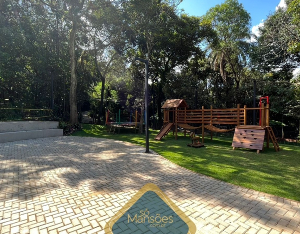 Lote de 1680m² à venda  no condomínio Bosque da Ribeira.