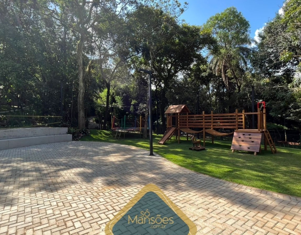 Lote de 2335m² à vendido pela Só Mansões no condomínio Bosque da Ribeira.