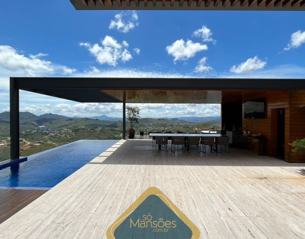 Linda casa de 652m² com vista fantástica à venda no Vila Alpina.