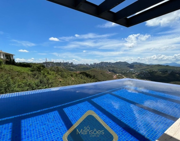 Casa de Luxo de 652 m² à Venda com 4 Suítes e Espaço Gourmet no Vila Alpina, Nova Lima - MG