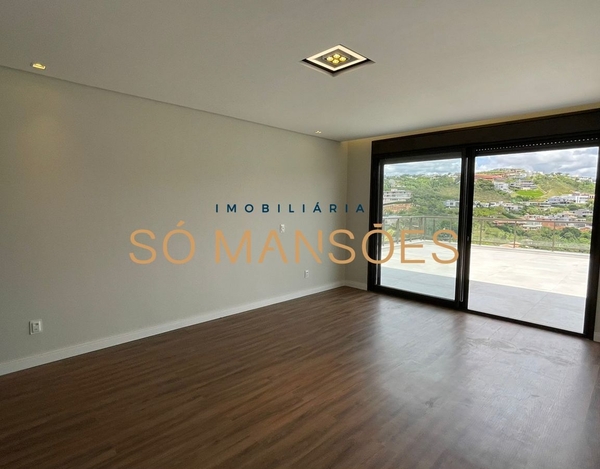 Excelente casa  de 513,86m² à venda no Condomínio Vale dos Cristais