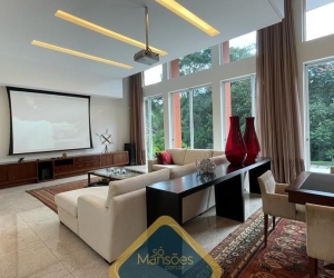 Casa Imponente de 1.015 m² à Venda com 4 Suítes e Piscina Aquecida no Lagoa do Miguelão, Nova Lima - MG
