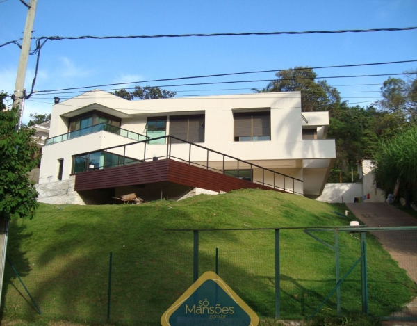 Casa de aproximadamente 600m² de área construída à venda no Vila Alpina.