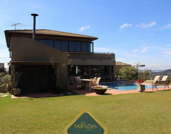 Casa de 750m² à venda no condomínio Serra dos Manacás.