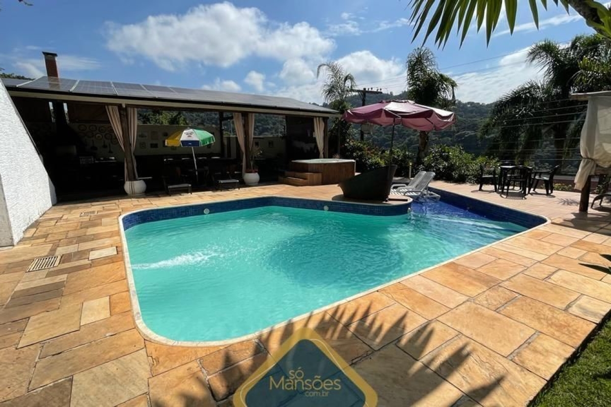 Casa Espaçosa de 1.005 m² à Venda com 10 Suítes e Sauna no Ouro Velho ...
