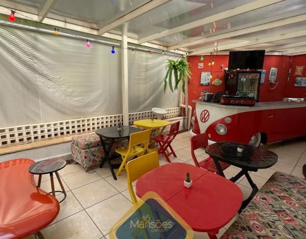 EXCELENTE CASA Á VENDA NO CONDOMÍNIO OURO VELHO MANSÕES!