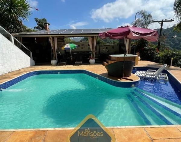 Casa Espaçosa de 1.005 m² à Venda com 10 Suítes e Sauna no Ouro Velho Mansões, Nova Lima - MG