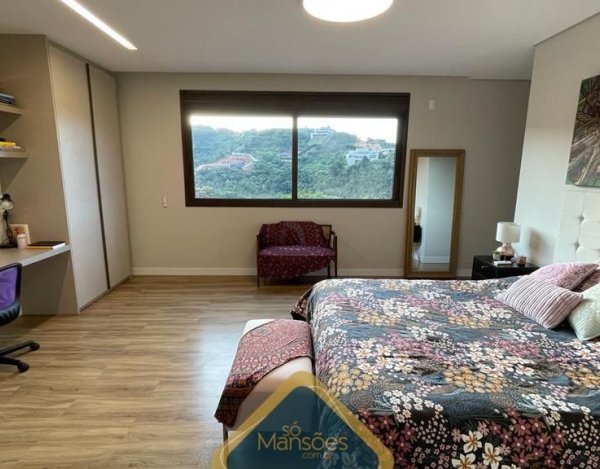 OPORTUNIDADE ÚNICA: LINDA CASA PARA ALUGUEL NO CONDOMÍNIO VALE DOS CRISTAIS!