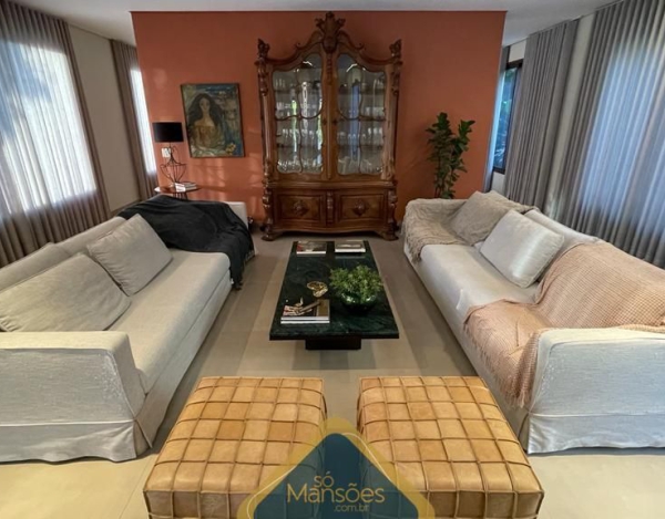 OPORTUNIDADE ÚNICA: LINDA CASA PARA ALUGUEL NO CONDOMÍNIO VALE DOS CRISTAIS!