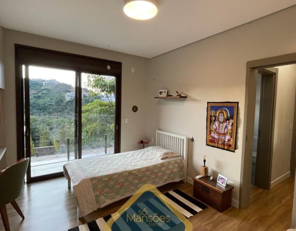 OPORTUNIDADE ÚNICA: LINDA CASA PARA ALUGUEL NO CONDOMÍNIO VALE DOS CRISTAIS!