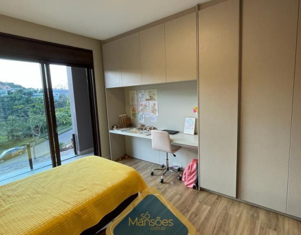 OPORTUNIDADE ÚNICA: LINDA CASA PARA ALUGUEL NO CONDOMÍNIO VALE DOS CRISTAIS!