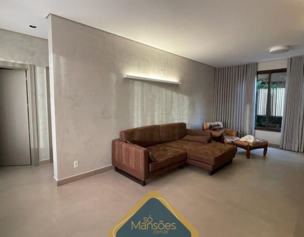 OPORTUNIDADE ÚNICA: LINDA CASA PARA ALUGUEL NO CONDOMÍNIO VALE DOS CRISTAIS!