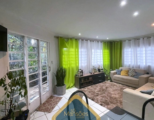 Casa de 82 m² à Venda com 2 Suítes e Spa no Condomínio Ville de Montagne, Nova Lima - MG