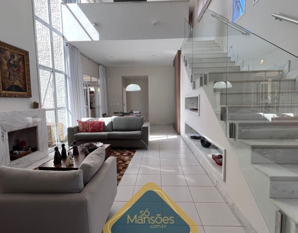 Casa de 367 m² à Venda com 3 Suítes e Spa no Le Cottage, Nova Lima - MG