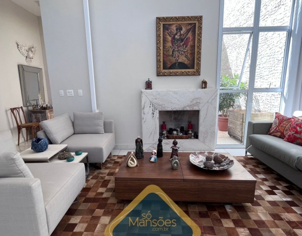 Casa de 367 m² à Venda com 3 Suítes e Spa no Le Cottage, Nova Lima - MG