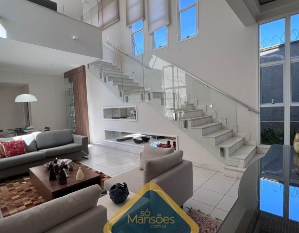 Casa de 367 m² à Venda com 3 Suítes e Spa no Le Cottage, Nova Lima - MG