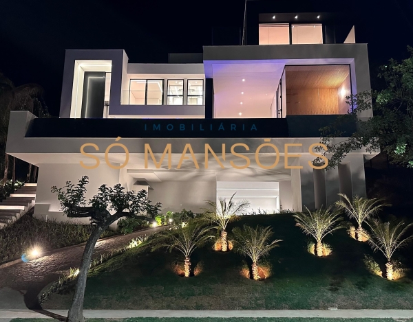 Casa Exclusiva de 638 m² à Venda com 4 Suítes e Vista Deslumbrante no Vale dos Cristais, Nova Lima - MG