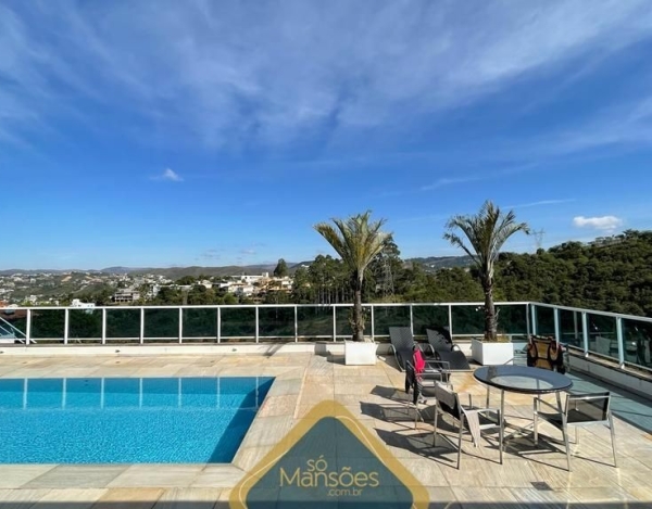 Casa com Ampla Garagem de 581 m² à Venda com 4 Su��tes e Vista Definitiva no Condomínio Village Terrasse, Nova Lima - MG
